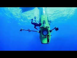 Et ça n'a rien à voir avec la qualité de ses dernières productions cinématographiques. James Cameron Defiez Les Fonds Marins 3d Au Cine Du Musee De L Histoire Youtube