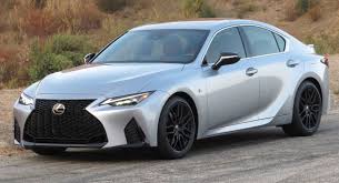 Новый lexus is 350 f sport 2021 года прибывает в дилерские центры. Can The Revamped 2021 Lexus Is 350 F Sport Keep The Germans On Their Toes Carscoops
