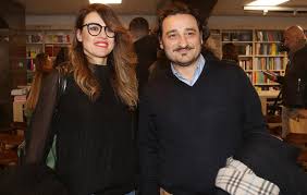 Ο βασίλης χαραλαμπόπουλος με τη σύζυγό του, λίνα πρίντζου, έκαναν μία πολύ γλυκιά πράξη ανθρωπιάς. O4bqy24yquffum