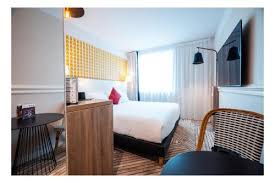 248 appartamenti in affitto a varese, trova l'immobile più adatto alle tue esigenze. Top 12 Case Vacanze Appartamenti E Hotels A Parigi Montmartre 9flats