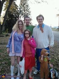 Fred jones (scooby doo) costume. Scooby Doo And The Gang Family Halloween Costume Diy Costumes Under 45