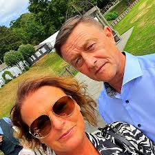 Any supermarkets open today??