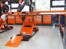 Ktm Husqvarna Motorcycle Brands Lv8 Elevate Sorbolo Ktm Garage Workshop Layout Motorcycle Garage