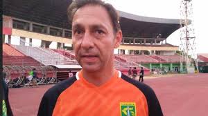 Alasan Wolfgang Pikal Terpaksa Tak Dampingi Tim saat Persebaya Hadapi  Kalteng Putra