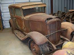 A Treasure Trove Of Classic Car Barn Finds In Oklahoma Barn Finds Classic Cars Car Barn