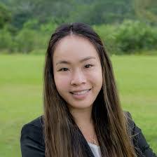 Jennifer Elia's Instagram, Twitter & Facebook