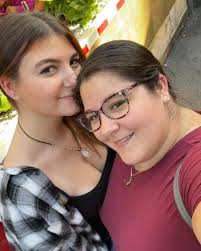 Had my new headshots done by the amazing @shutterschmack. Thank you Jen for  making it such an incredible and comfortable experience! And for making me  look good lol.