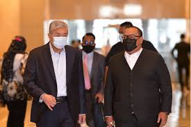 Dato' seri dr ahmad zahid hamidi, deputy prime minister, malaysia. Federal Court Dismisses Zahid S Bid To Consolidate 12 Cbt Charges The Edge Markets
