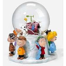 Snoopy Wins 1st Prize Lighted Musical Snowglobe Snow Globes Musical Snow Globes Christmas Snow Globes