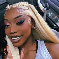 Amani Dixon's Instagram, Twitter & Facebook