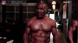 Shop exclusive hoodies, tees, accessories, and more. Beastmode So Fit Ist Mike Tyson Vor Seinem Comeback Gegen Roy Jones Jr
