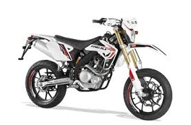 30 gambar modifikasi mega pro gagah keren 2016 mega pro merupakan salah satu produk. Motorrad Vergleich Rieju Marathon 125 Supermoto 2018 Vs Rieju Marathon 125 Supermoto 2019