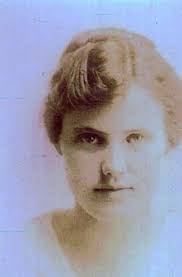 Linda Fillman's Instagram, Twitter & Facebook