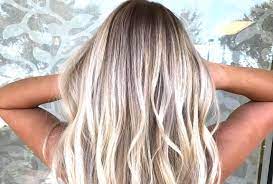Je suis peut être trop brune pour faire faire ce genre de coiffure et un balayage blond sur cheveux. Les Tendances Blondes A Adopter Pour Etre Paree Cet Ete