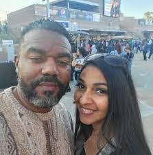 Antoine Askew's Instagram, Twitter & Facebook