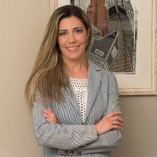 «ήμουν αγρίμι, δεν μιλιόμουν, έκλαιγα από το πρωί μέχρι το βράδυ με υστερία και μετά γελούσα». Anastasopoyloy Dhmhtra Odontiatros Doctoranytime