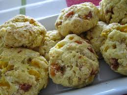 Ma Cuisine Sans Pretention Cookies Aperitifs Au Chorizo Poivron Et Parmesan Food Breakfast Vegetables
