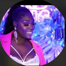 Chrystal Davis (@chrystal_clearr)