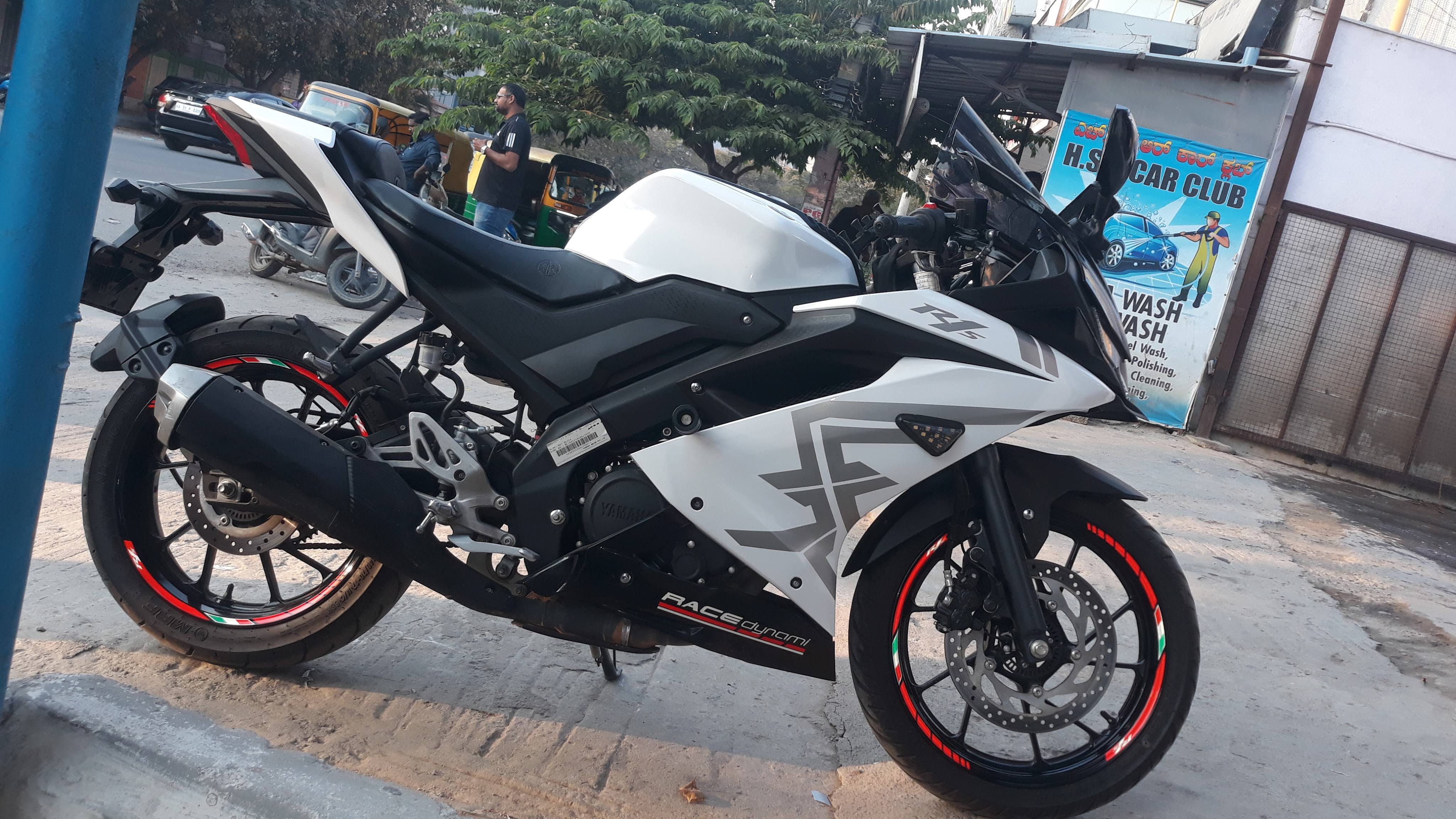 R15 white color wrap and graphic design product image