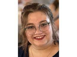 Linda Kriz's Instagram, Twitter & Facebook