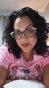 Denise Redd's Instagram, Twitter & Facebook