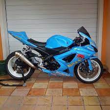 Blue Suzuki Bad Choice Of Color Super Bikes Suzuki Motorcycle Suzuki Gsxr