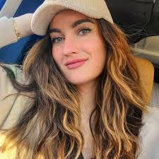 Brooke Neuroth's Instagram, Twitter & Facebook