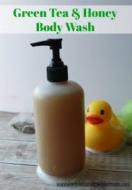 It is actually fairly easy to take your favorite bar of soap into a liquid wash. Homemade Green Tea And Honey Body Wash Easy Natural Diy Body Wash Great Homemade Christmas Gift Idea Gent Honey Body Wash Green Tea And Honey Diy Body Wash