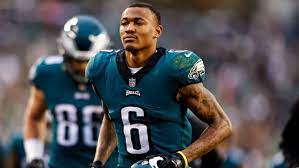 Eagles sign DeVonta Smith to three-year extension | Sporting News