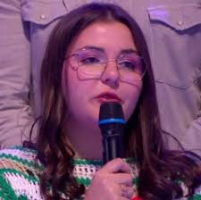 Aimer - “Arrêtez avec ça“ : Jessica en colère, elle rétablit la vérité sur  sa relation avec Émilien et demande aux fans d'arrêter de… Voir le 1er  commentaire | Facebook
