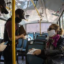 La mayoría de los sistemas de transporte público recorren rutas fijas con puntos de embarque / desembarque. O2ur5z2xfifykm
