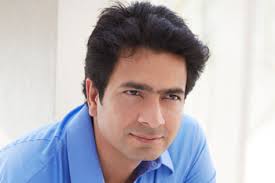 U of S alumnus and mobile giant co-founder to marry Bollywood actress