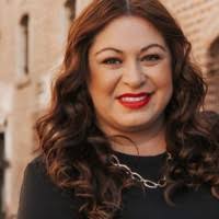 10+ "Roxanne Olivas" profiles