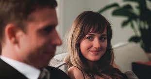 LA PEOR PERSONA DEL MUNDO: El dolor de hacerse adulto