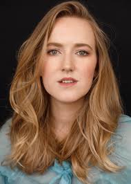 Elyse Evans's Instagram, Twitter & Facebook