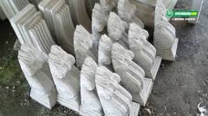 Ada 2 jenis besi baja beton bila melihat dari sisi permukaan bahan yaitu baja polos dan baja ulir. Produksi Ornamen Rumah Berbahan Beton Undaan Lor Kudus Youtube