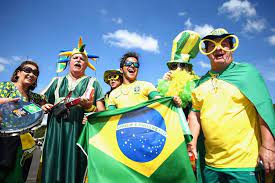 巴西 （ 粵拼 ： baa1 sai1 ； 葡萄牙文 ： brasil ），正式叫 巴西聯邦共和國baa1 sai1 lyun4 bong1 gung6 wo4 gwok3 （ 葡萄牙文 ： república federativa do brasil ）係 南美洲 一個大國家，人口同面積都係世界第五大。. å·´è¥¿äºº æœç‹—ç™¾ç§'
