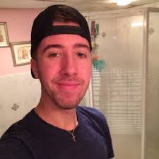 Derek Boucher's Instagram, Twitter & Facebook