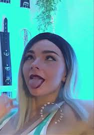 Runa Rainbow Runarainbow Onlyfans Tongue Fetish Porn Video Clip 105128 | My  XXX Hot Girl