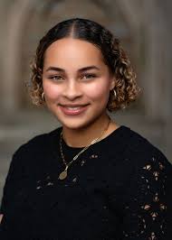 Marie Dillard's Instagram, Twitter & Facebook