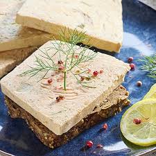 Terrine De Saumon A La Norvegienne Entrees Froides Entrees Salades Composees Notre Carte