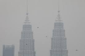 As angker macet karena kotoran dan debu. Gara Gara Kabut Asap Netizen Indonesia Malaysia Siap Perang Pakai Kipas Angin Okezone Lifestyle