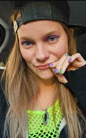 can someone make this into a Stealie ?? my friends dad is who is pictured  and he passed away, he was a long time dead head. thank you friends ✨✨