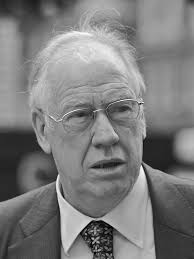 Stuart Bell's Instagram, Twitter & Facebook