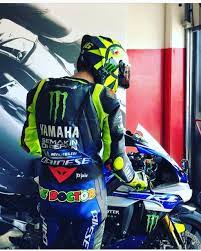 Pin By Nishchit Shetty On Valentino Rossi Valentino Rossi Valentino Racing Bikes