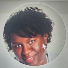 Lenora Kennedy's Instagram, Twitter & Facebook