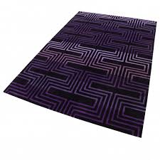 Weiß ist eine farbe, die nicht mehr gegensätze in sich vereinen könnte und doch so für sich selbst steht wie keine andere. Esprit Kurzflor Teppich Aus Wolle Matrix Lila Outlet Teppiche