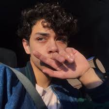 Cute boys with wavy hair 11. Curly Hair Boys On We Heart It