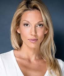 Miriam Mcdonald's Instagram, Twitter & Facebook
