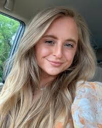 Rebecca Parada's Instagram, Twitter & Facebook